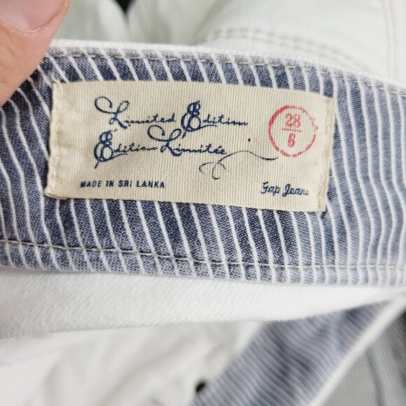 Gap Jeans Women's White Cotton Blend Low Rise Cropped Slim Fit Jeans Size 6 - Picture 9 of 14